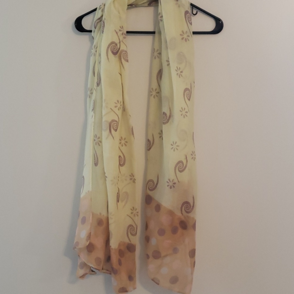 🧣Light Green and Pink Print Scarf
